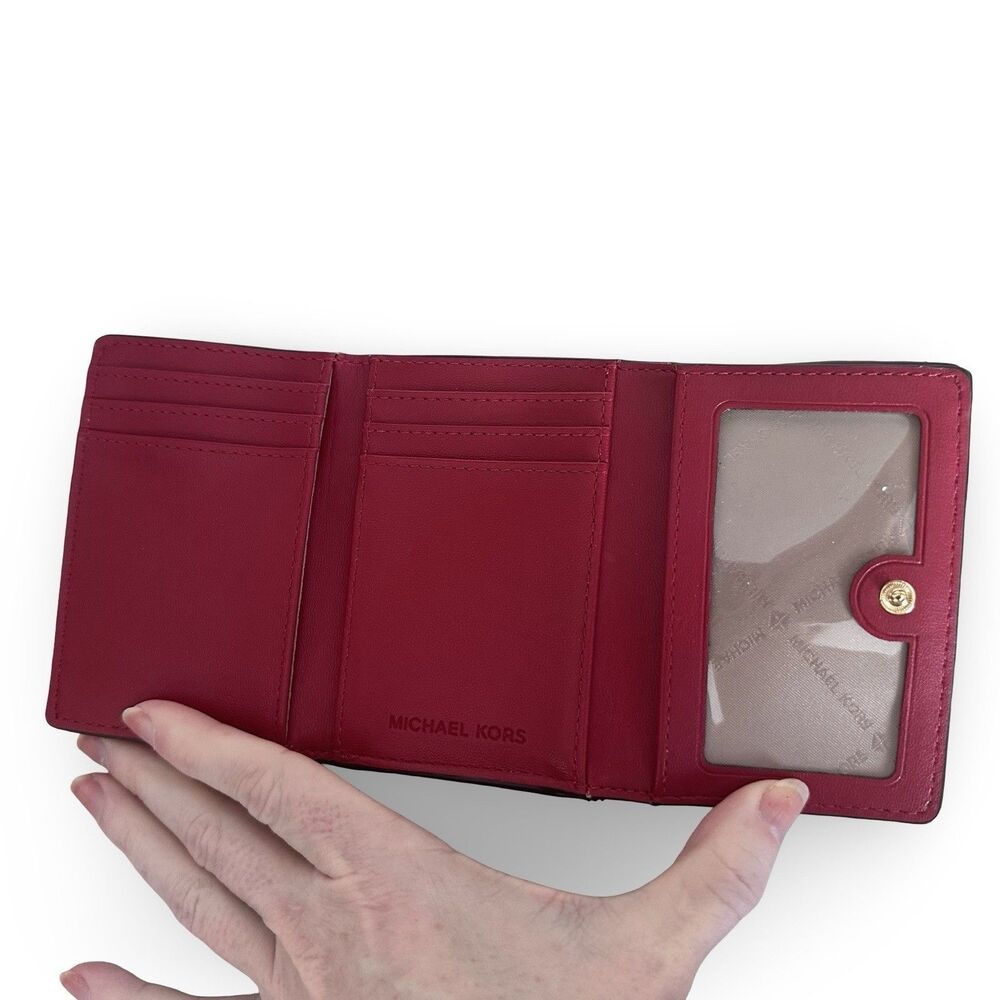 Michael Kors burgundy/Purple Kisslock Quilted Compact Wallet - Picture 6 of 10
